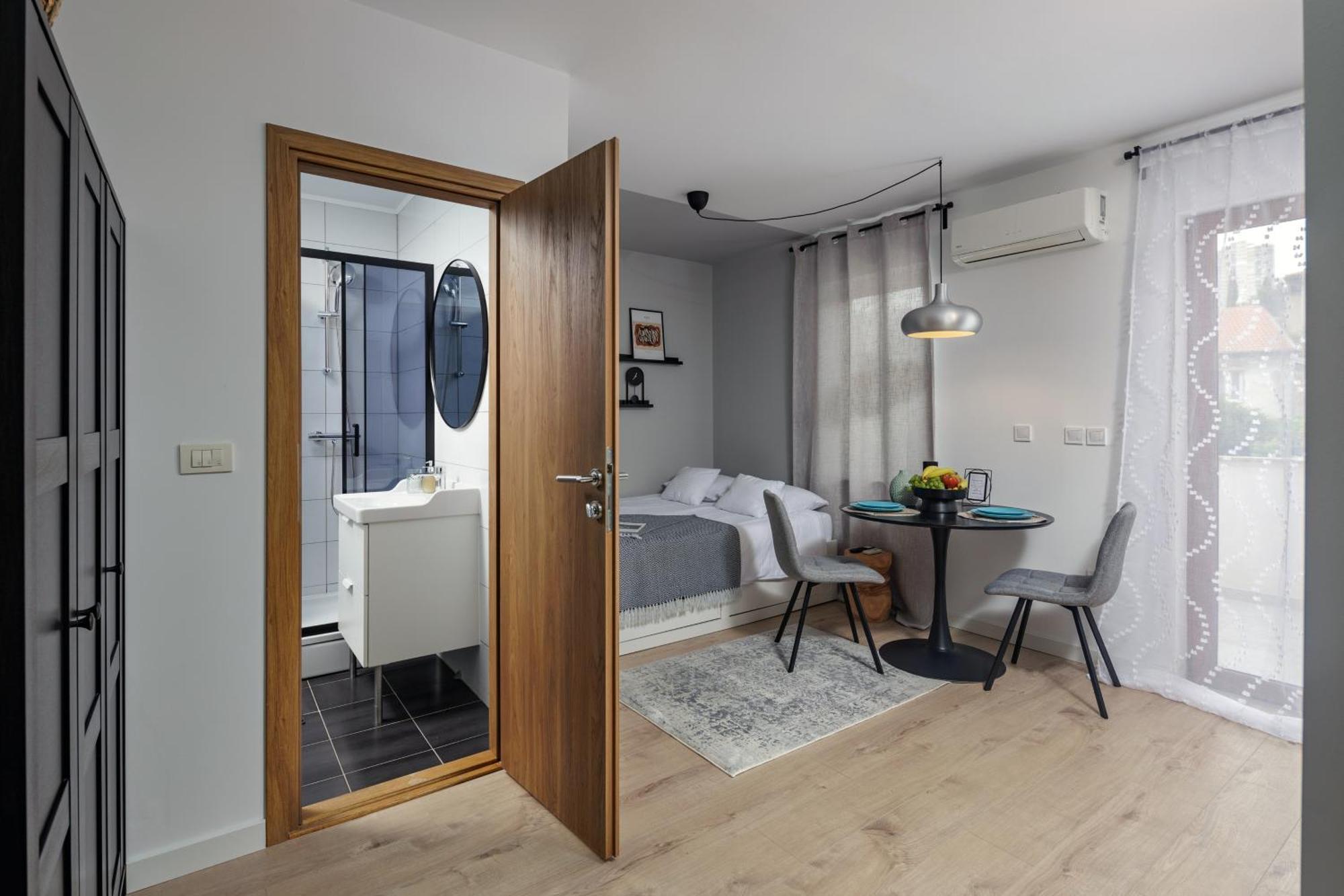 Agostini - Contactless Apartments Vukovarska ริเยกา ภายนอก รูปภาพ